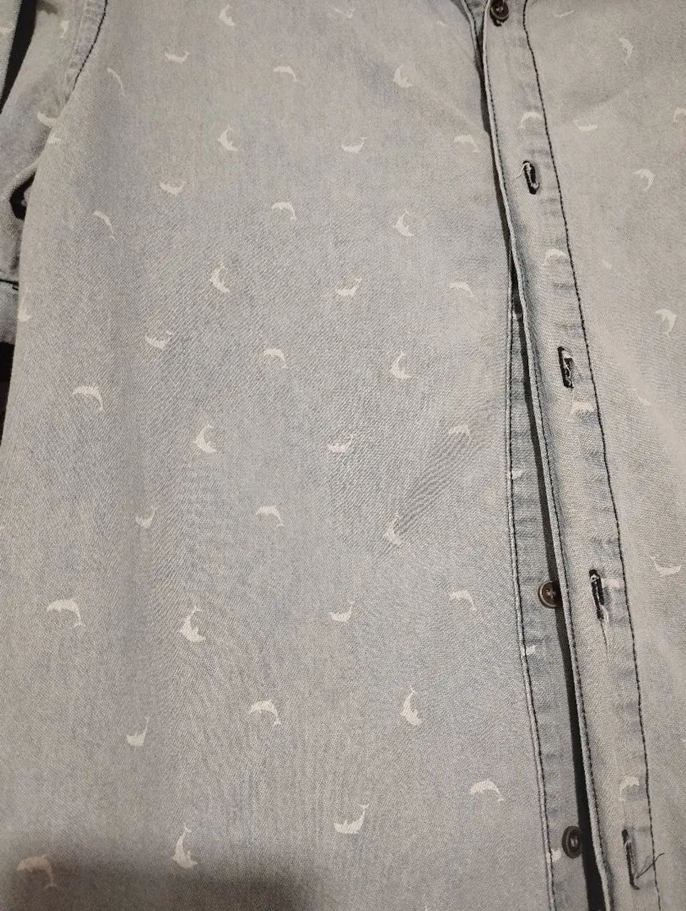 Camisa masculina jeans Tam.M - Foto 3