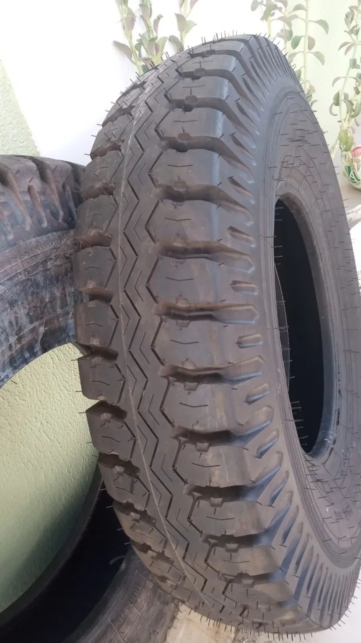 Pneu Caminhão 