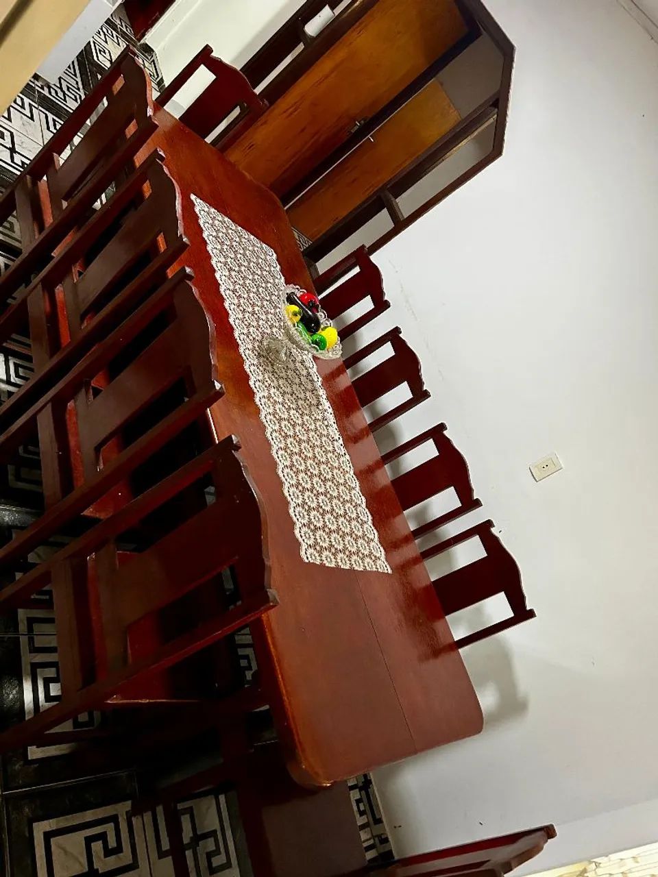 Mesa de madeira maciça, 10 lugares.  - Foto 2