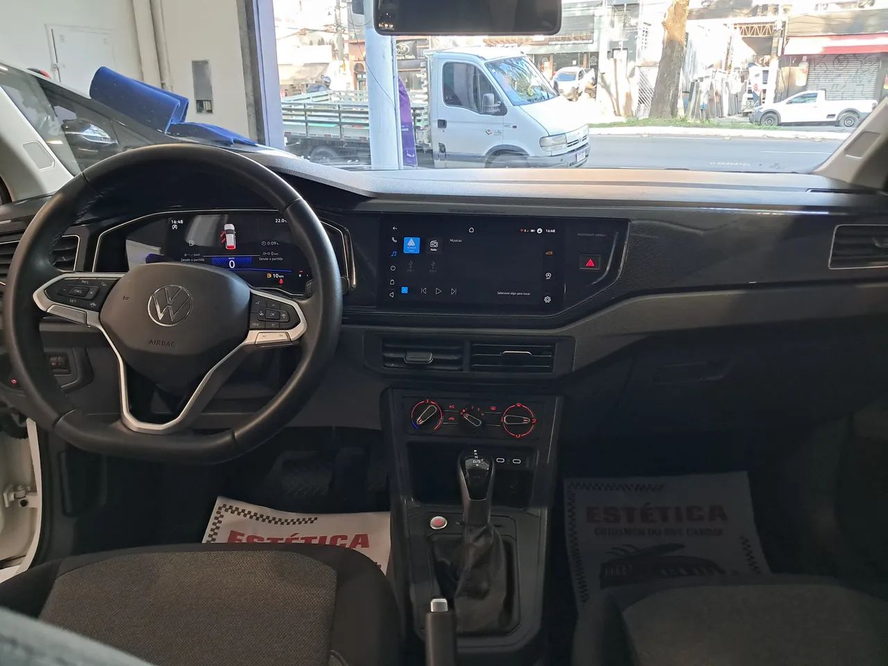 Volkswagen Polo Comfortline TSI 1.0 Flex 12V Aut., foto 2 de 10
