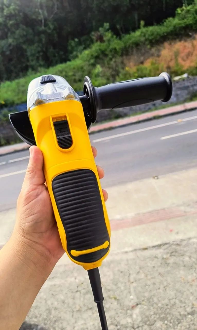 Esmerilhadeira Menegotti 750w 220v - Foto 5