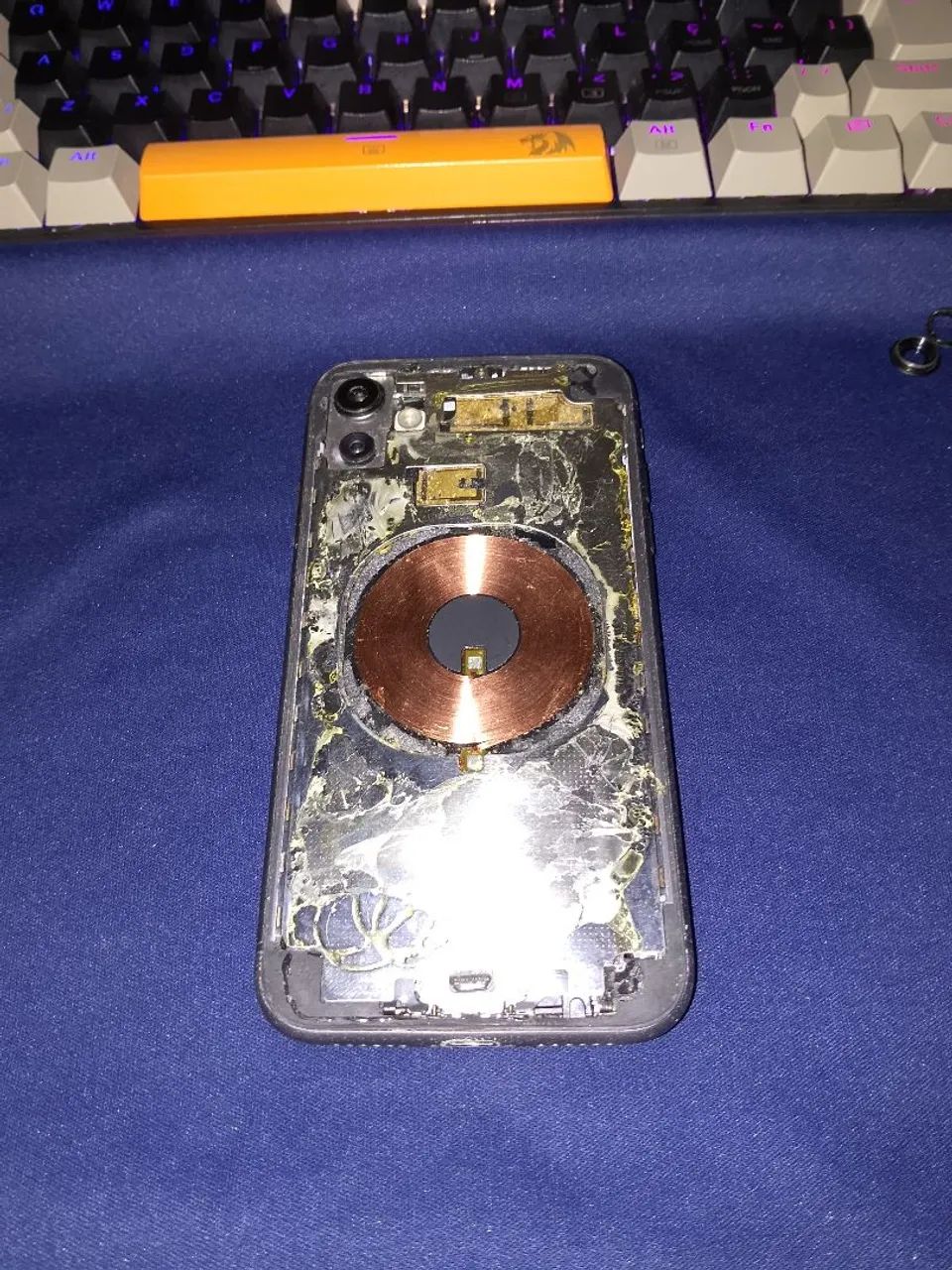 IPHONE 11 (APROVEITAR PEÇAS) - Foto 2