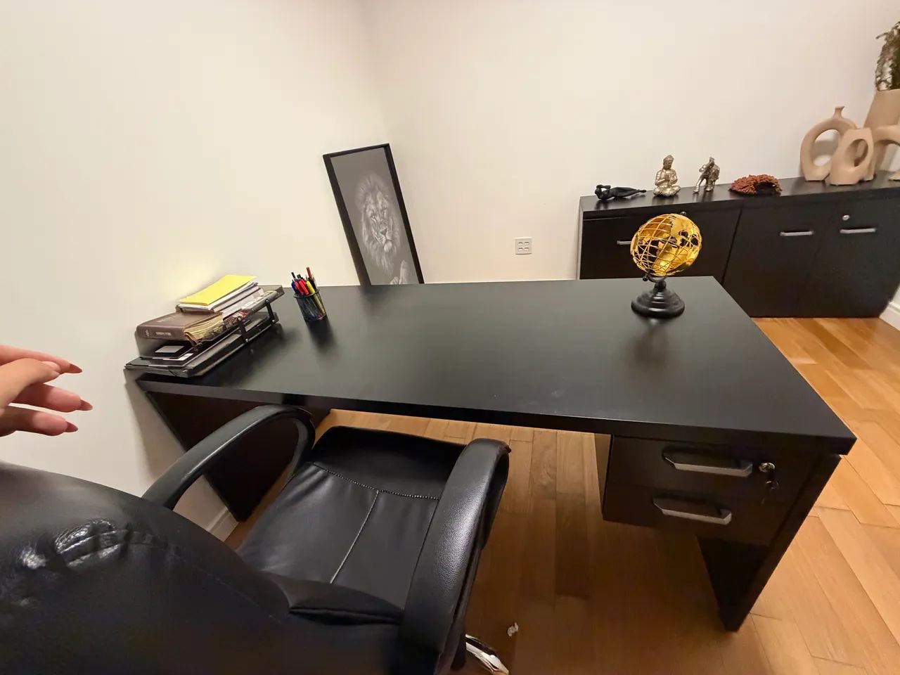 Mesa de escritório e cadeira  - Foto 2