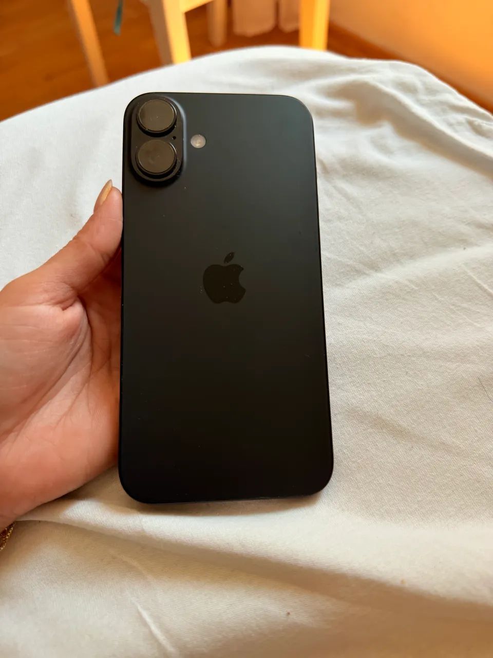 iPhone 16 Plus 90% de bateria - Foto 2