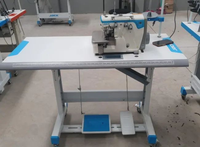 Máquinas de costura para boné