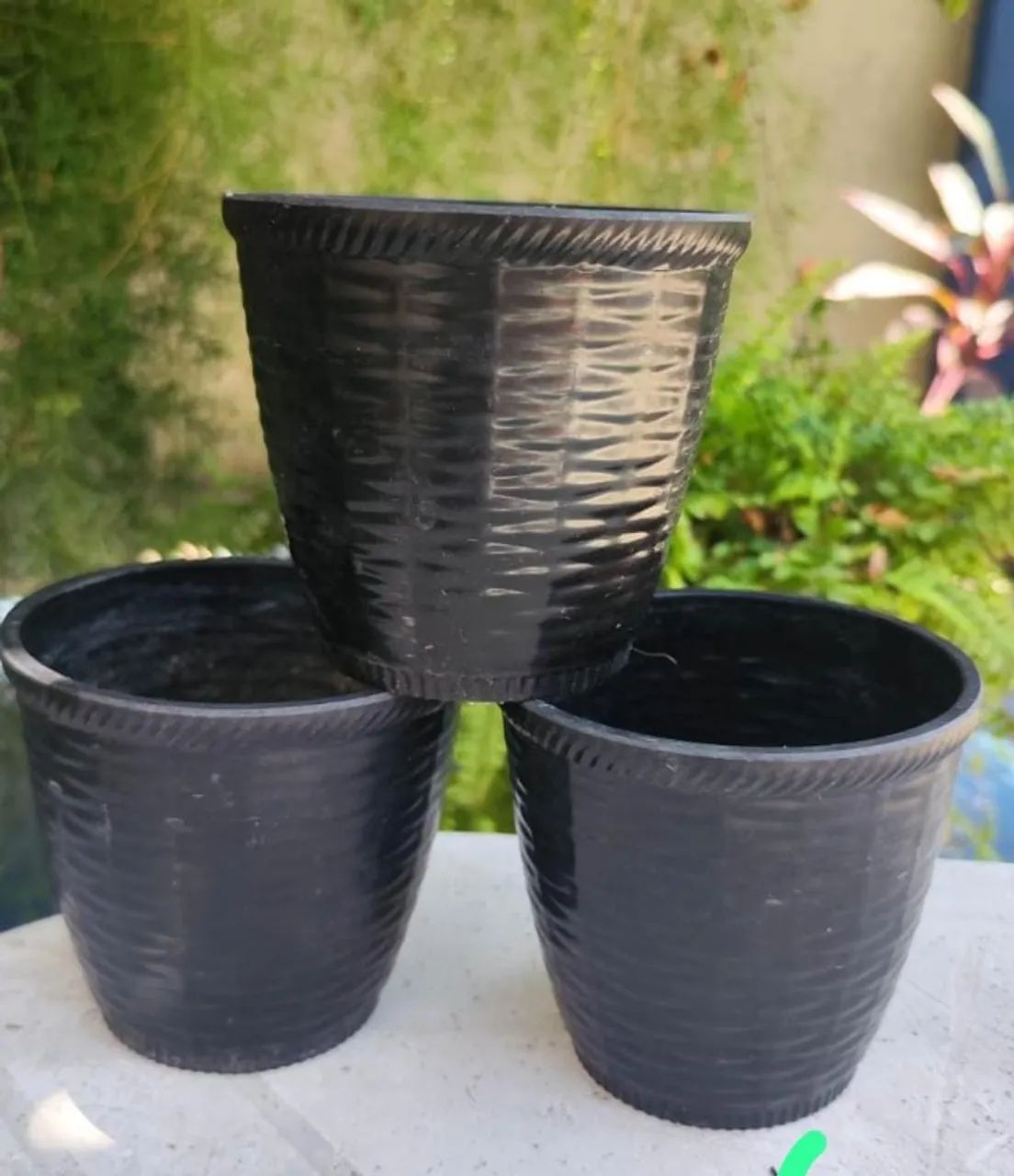 3 Vasinhos, tipo cachepôs, ótimo material