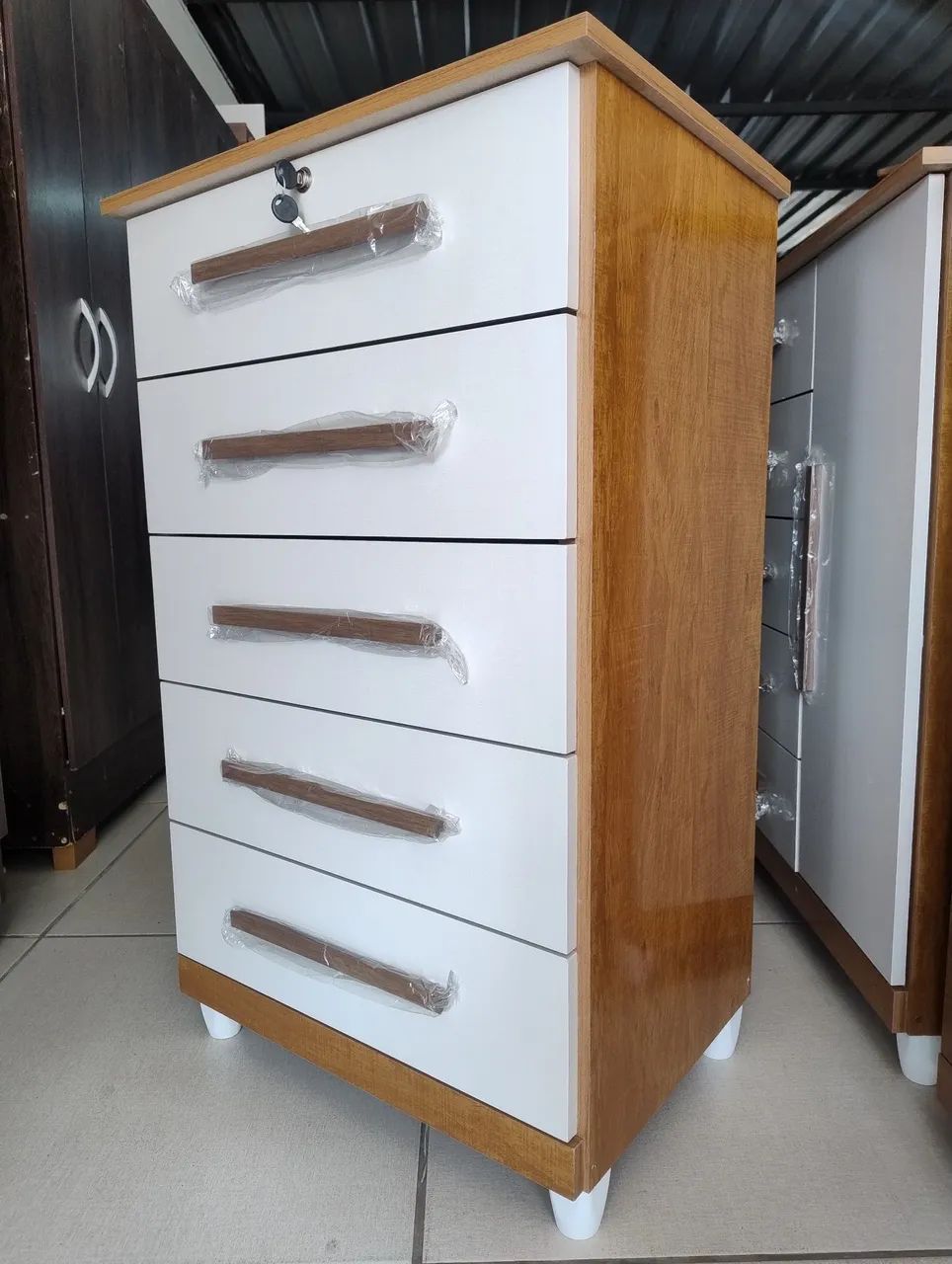 CÔMODA 5 GAVETAS. - Foto 4