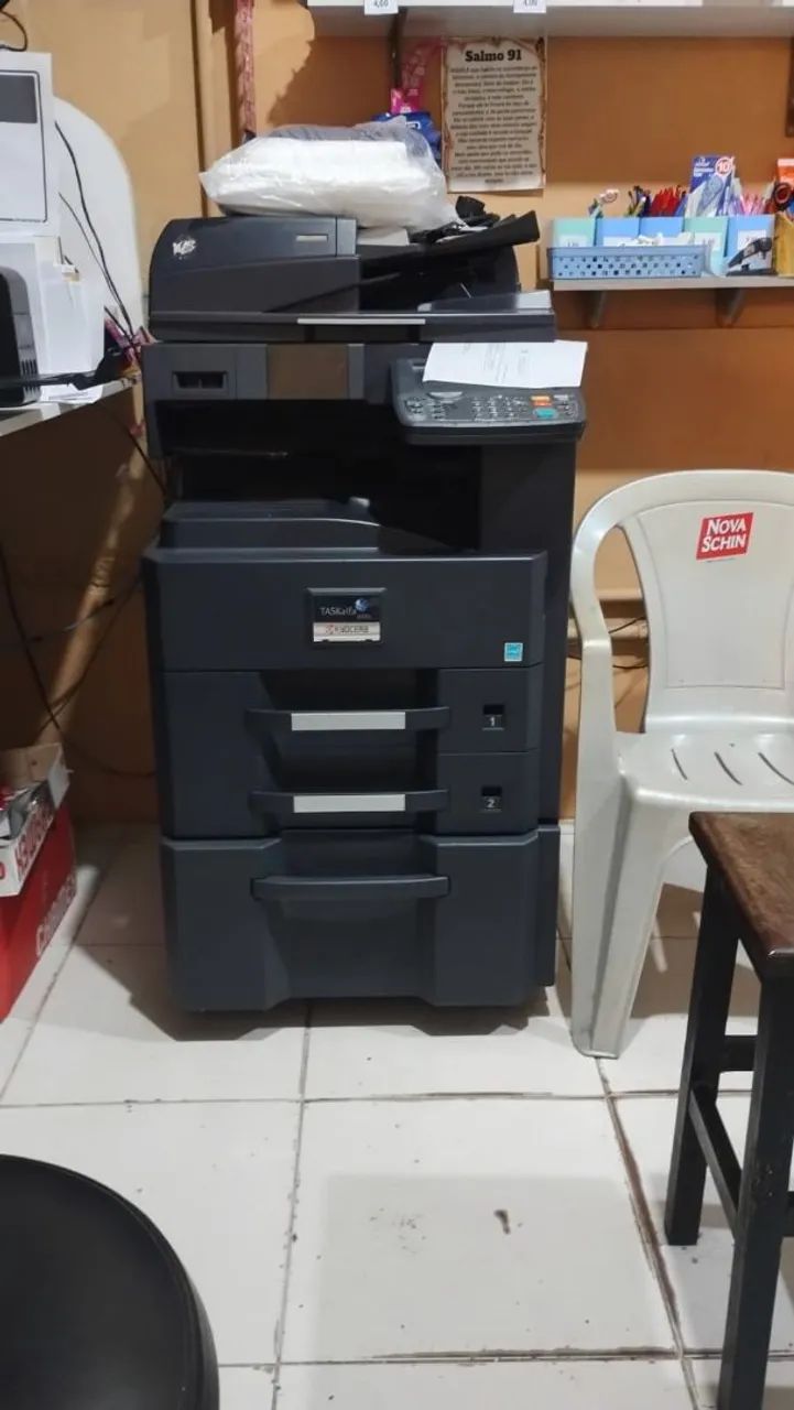 Vendo Multifuncional Kyocera Taskalfa 3010i. - Foto 2