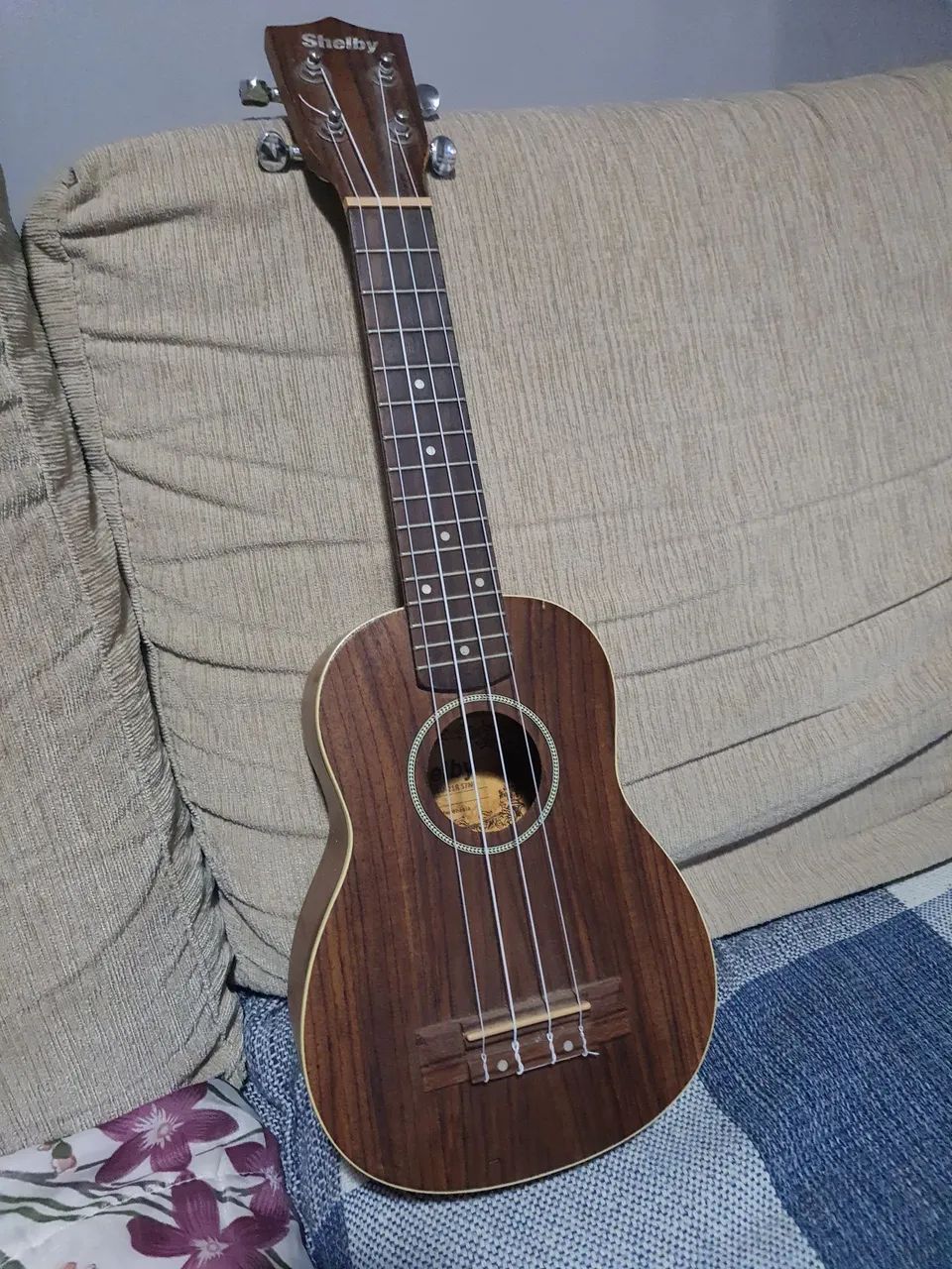 Ukulele Shelby