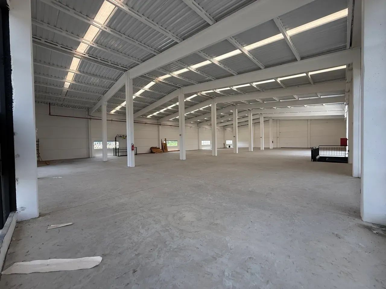 Galpões de 1000 m2 Santo Amaro da imperatriz Bairro