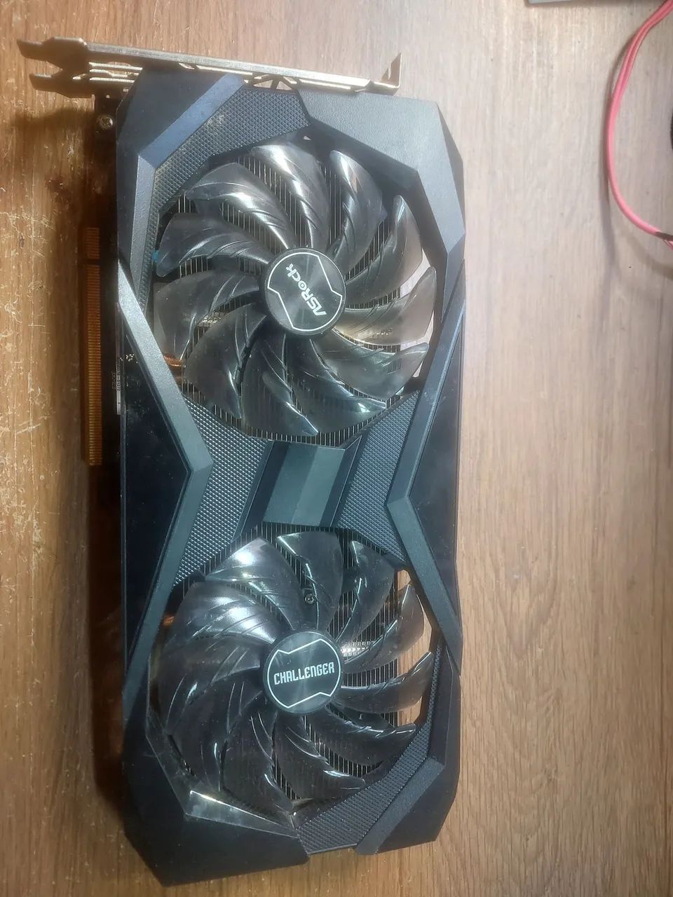 Rx 6600 asrock cld 8gb (com defeito)