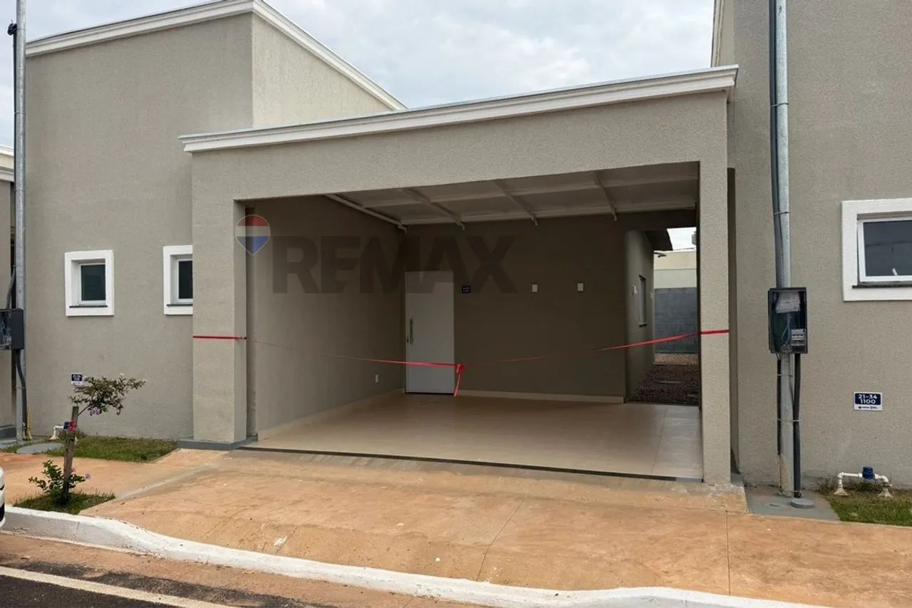 EXCELENTE OPORTUNIDADE CONDOMINIO FECHADO