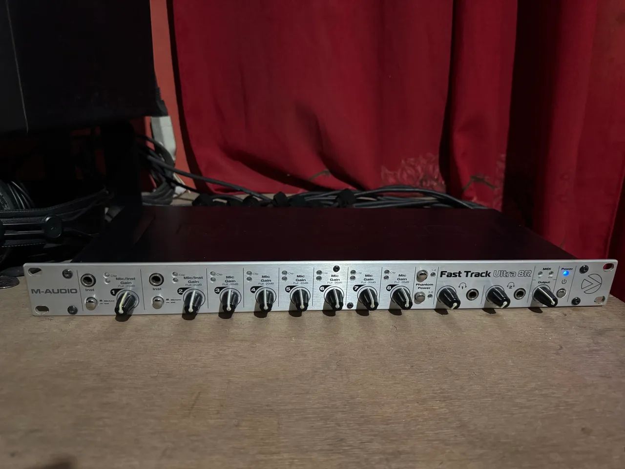 INTERFACE DE ÁUDIO M-AUDIO FAST TRACK ULTRA 8R - Foto 4