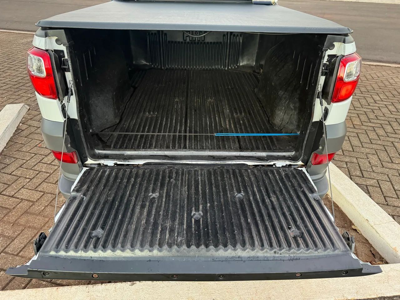 Fiat Strada Working Hard 1.4 Fire Flex 8V CS 2019 - Foto 4