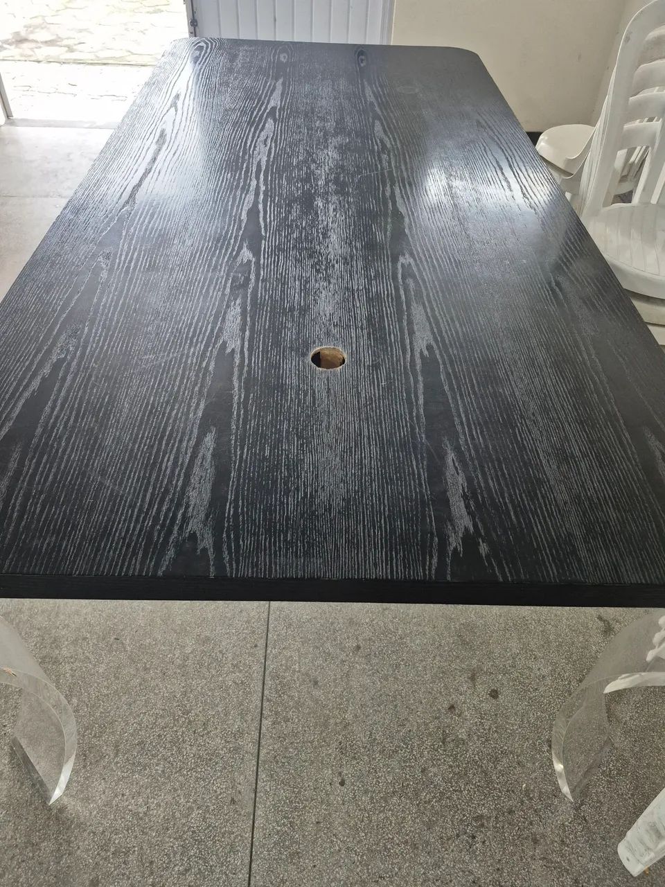 Mesa de reunião medindo 2,50 X 1,20 - Foto 3