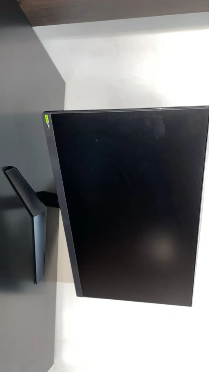 Monitor Gamer LG UltraGear 24 IPS, 180Hz - Foto 4