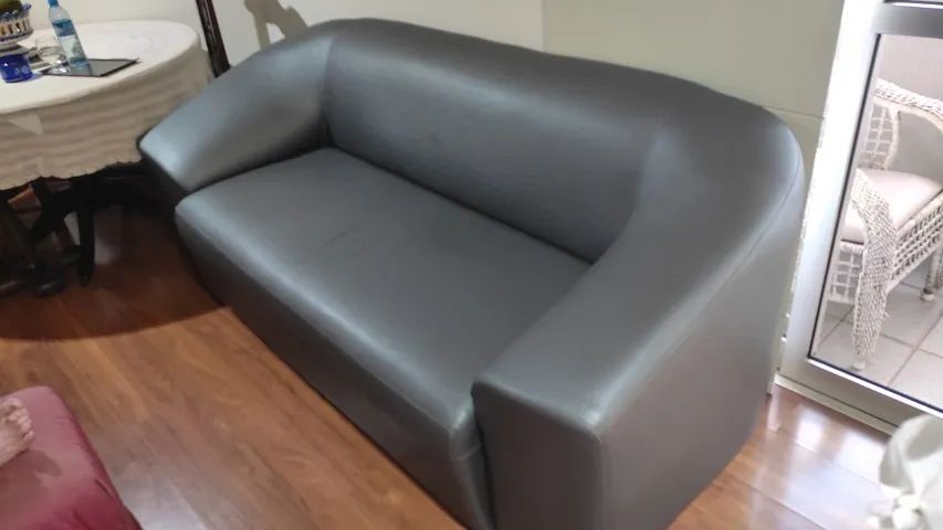 Sofá Confortável 3 Lugares - Reformado e Ótimo Estado - Foto 3