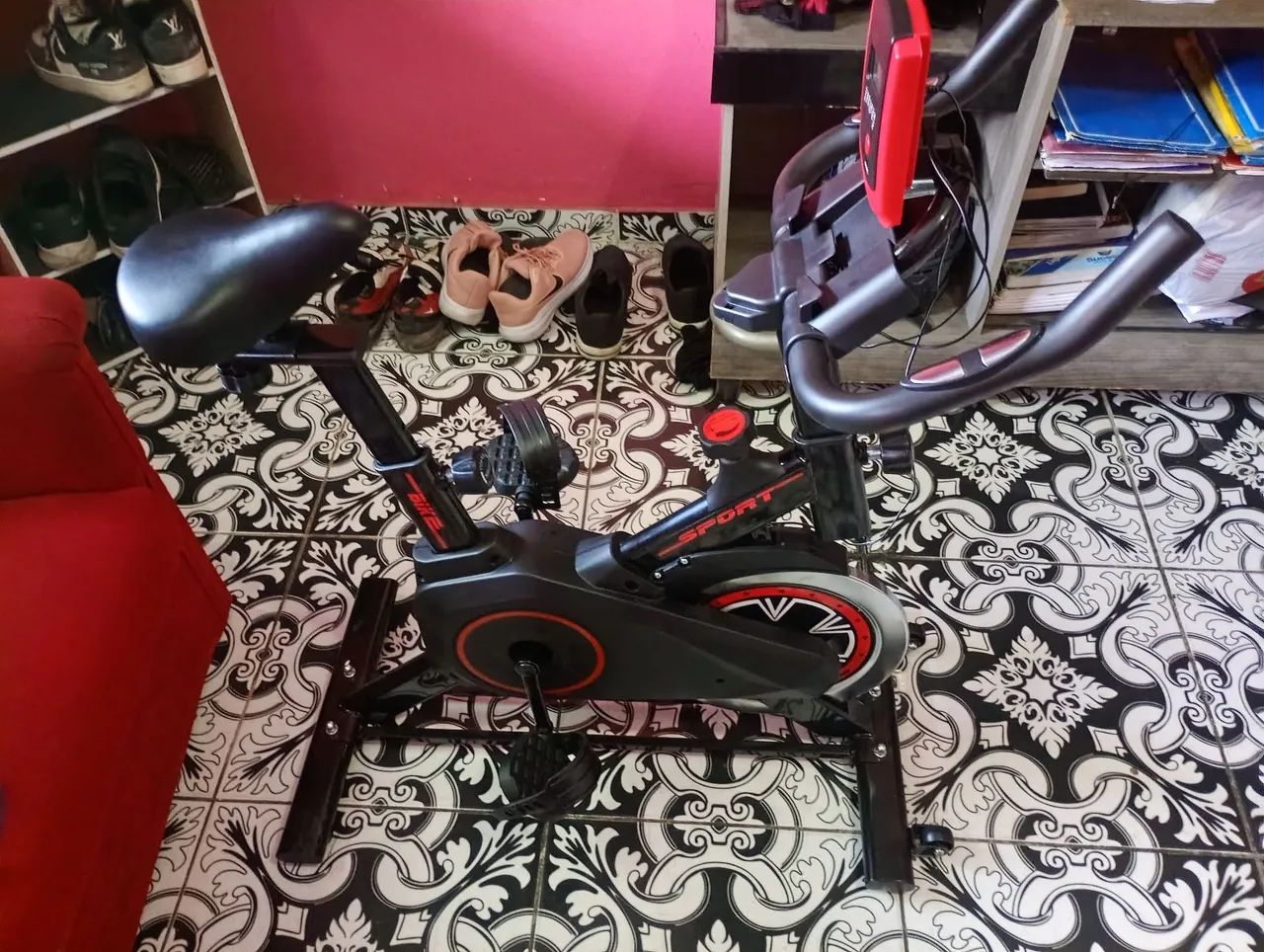 Bicicleta ergométrica nova