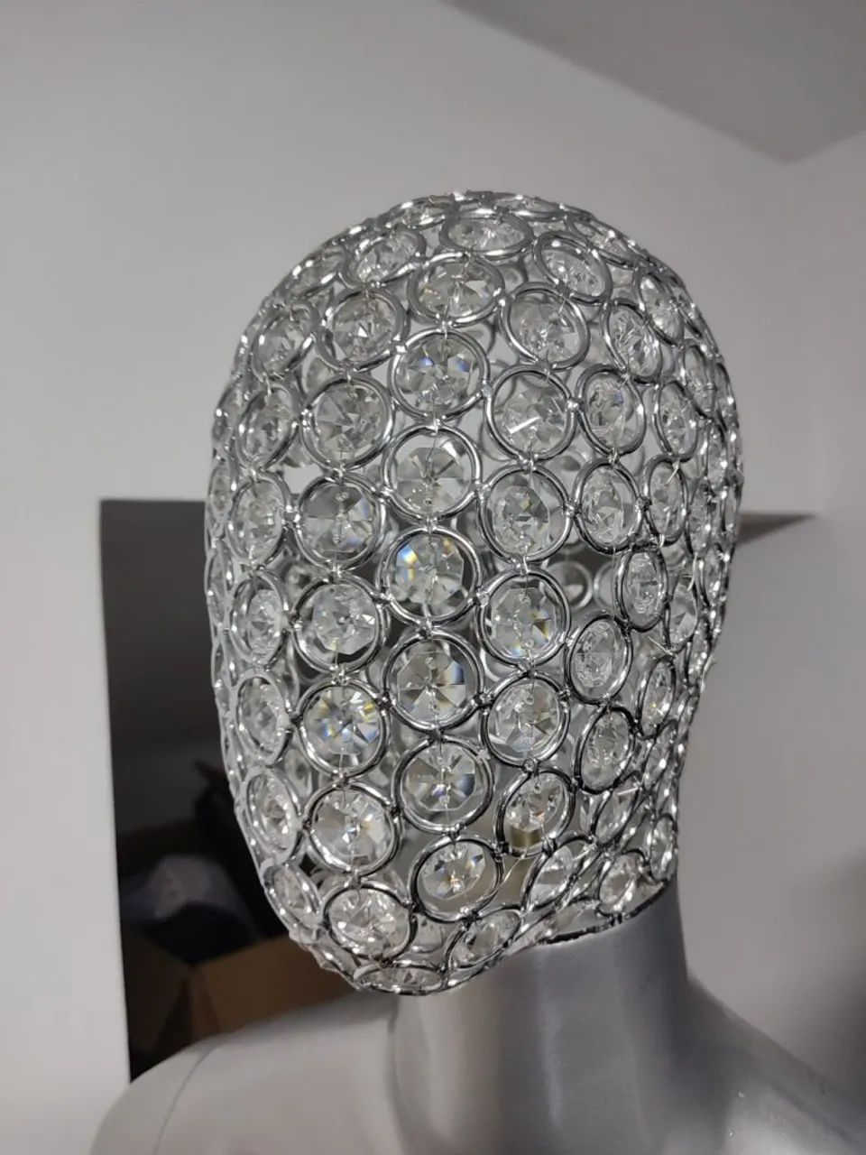 MANEQUIM DE FIBRA COM CABEÇA DE DIAMANTE LUXO - Foto 4