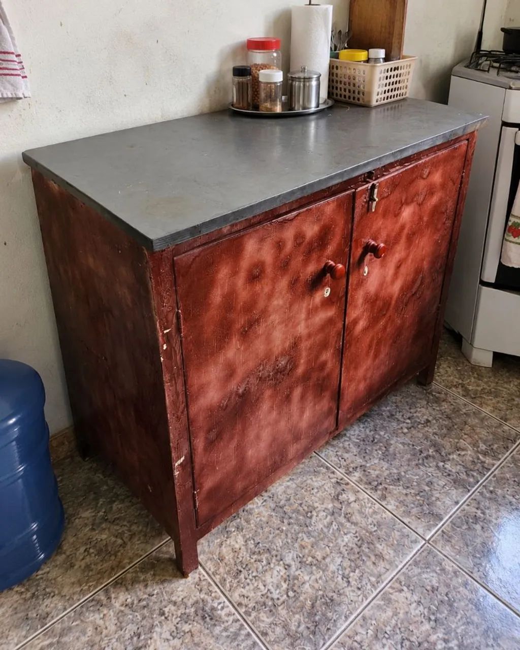 Cômoda de Aço com Tampo de ardósia 