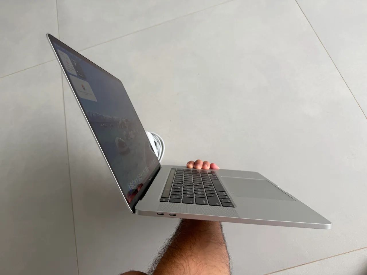 MacBook Pro 16? 2019 | Core i9 | 16GB RAM | 1TB SSD - Notebooks