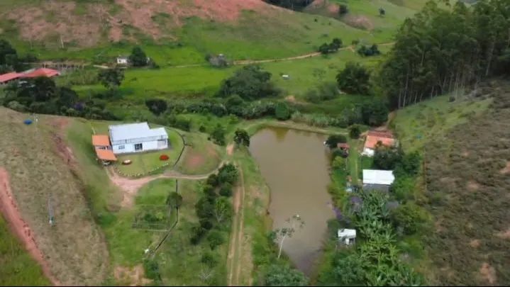 Sítio com 3 casas e plantas frutíferas 16 hectares - Foto 2