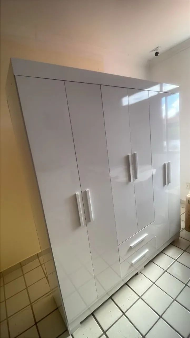Guarda roupa casal 6 portas 