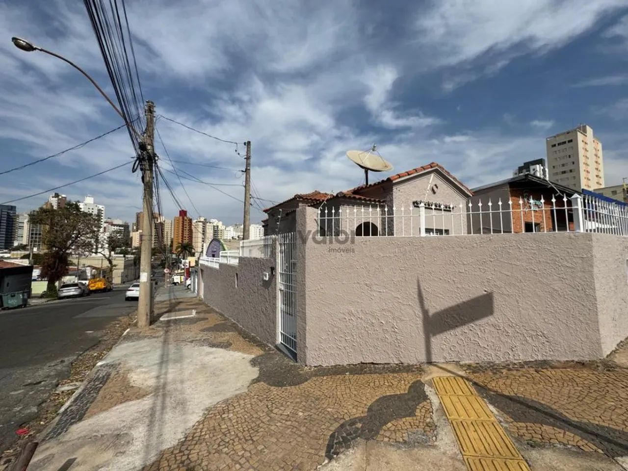 Casa à venda e para alugar em Campinas, Vila Itapura, com 2 quartos, com 67 m² - Foto 2