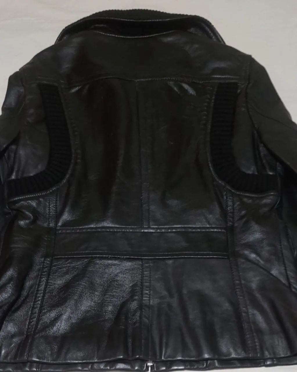Casaco em couro preto Mango - Foto 2