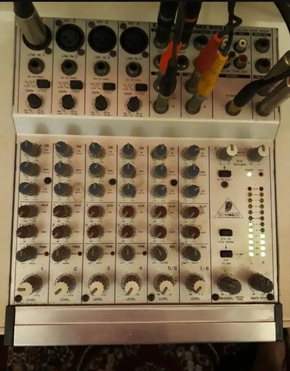 Mesa De Som Behringer Eurorack Modelo Mx 802a - Foto 2