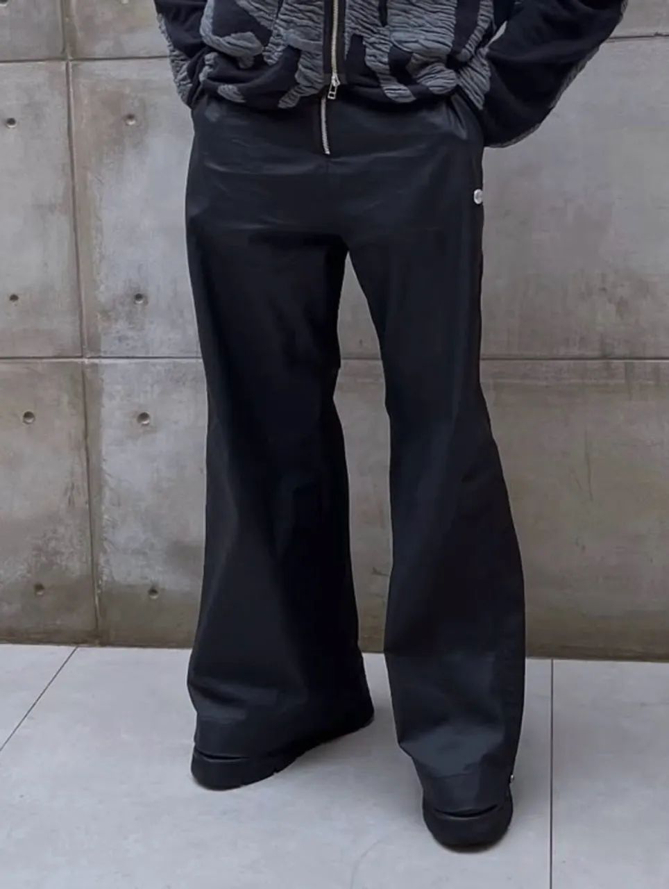 Calça pace preta wide leg - Foto 3