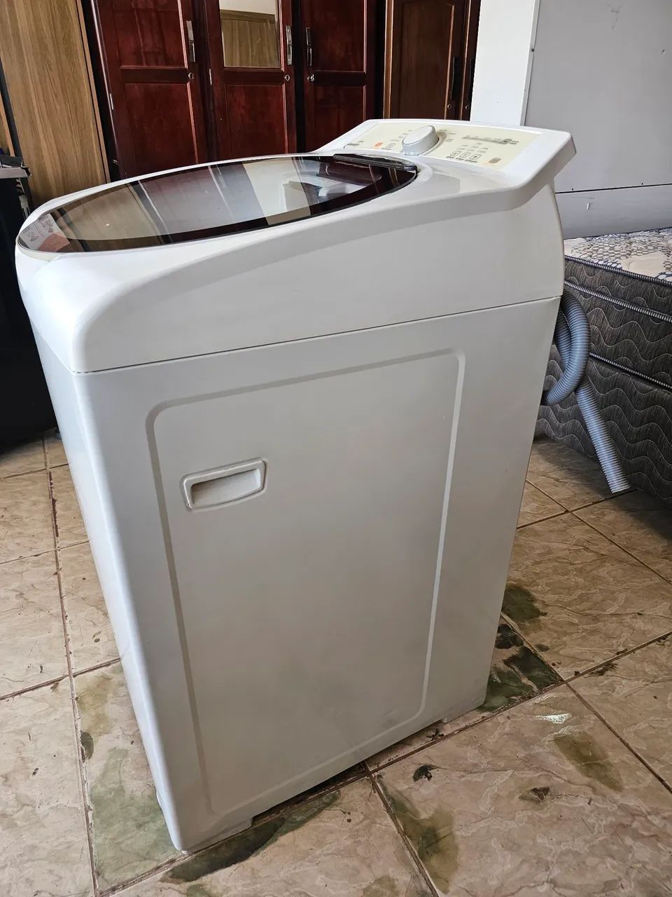 Máquina bate e seca usada 11kg funcionando perfeitamente  - Foto 4