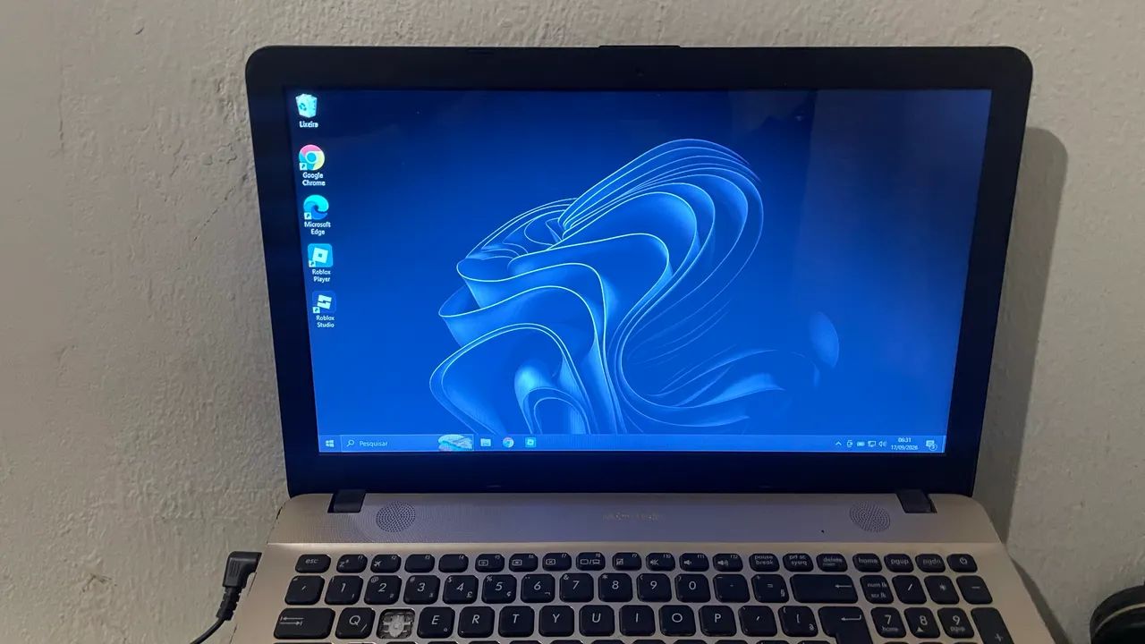 NOTEBOOK ASUS X541UAK - i3 / 8GB RAM / SSD 256GB - Foto 2