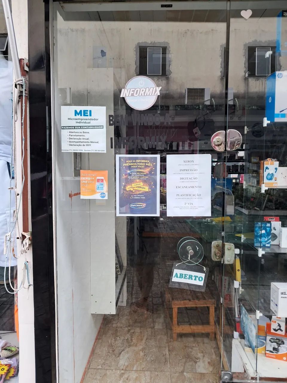 porta de vidro 10m ,com 2 fixo 