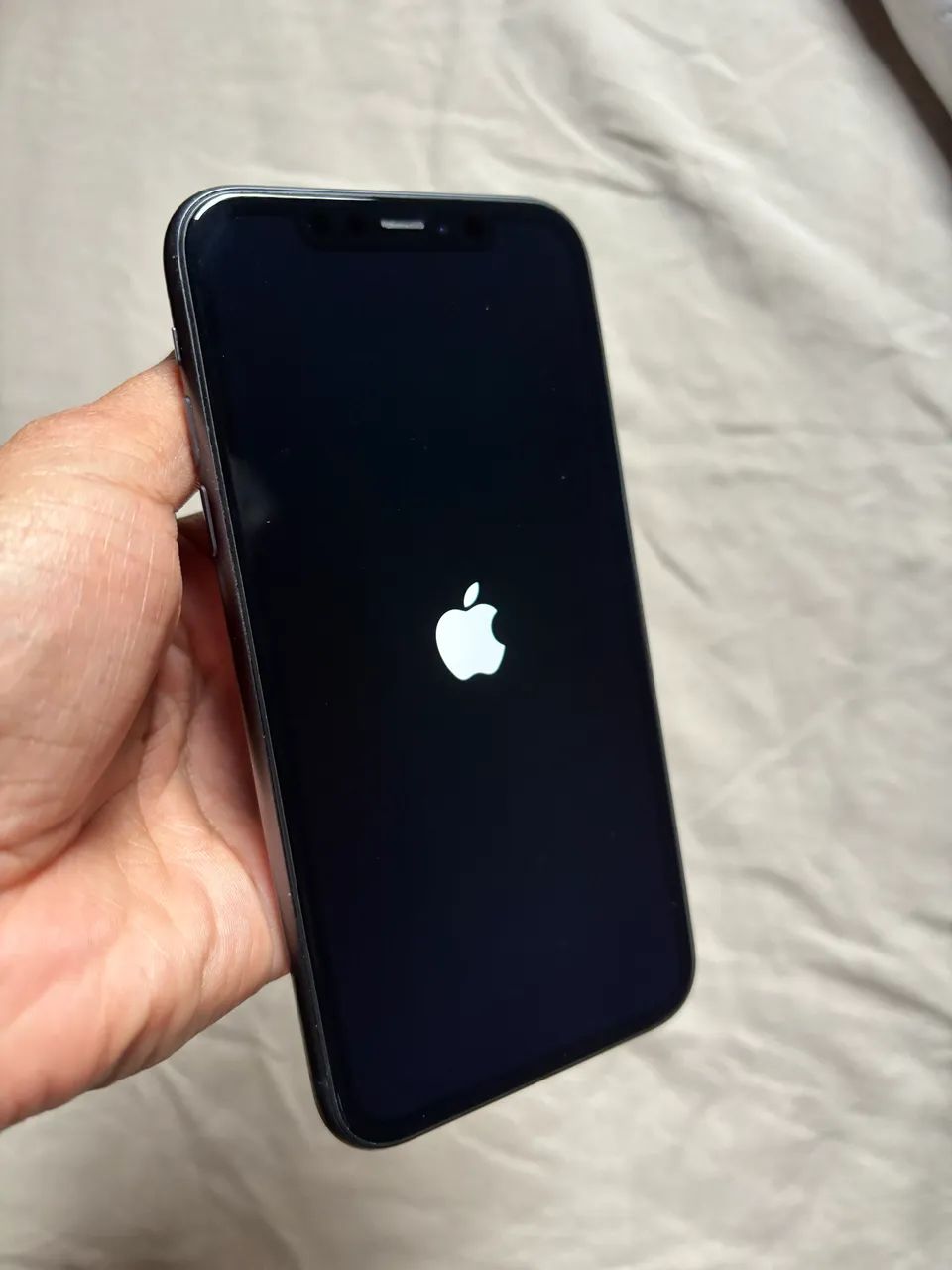 IPHONE 11 64G - Foto 3