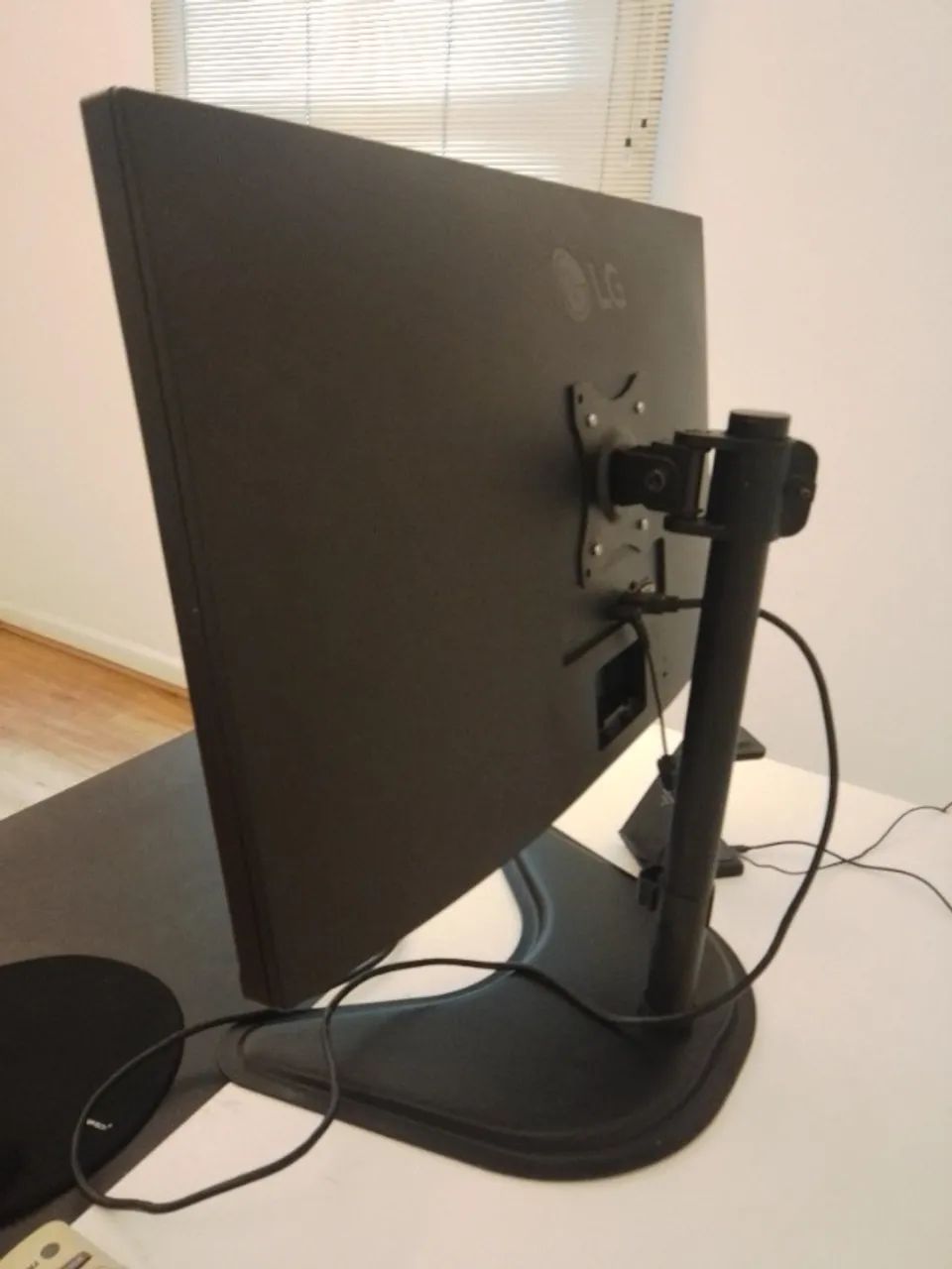 Monitor LG 27 com Suporte - Foto 3
