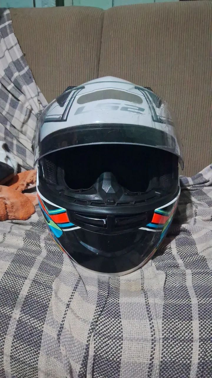 Capacete LS2