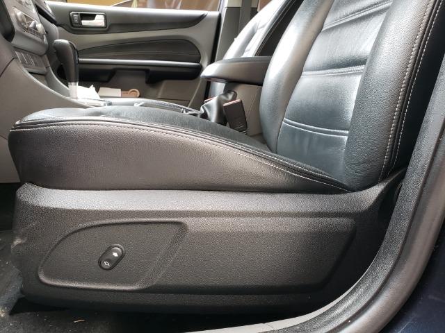 Focus sedan - Foto 11