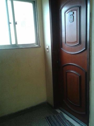 Apartamento composto por: 01 quarto, sala, cozinha, banheiro e 01 vaga descoberta