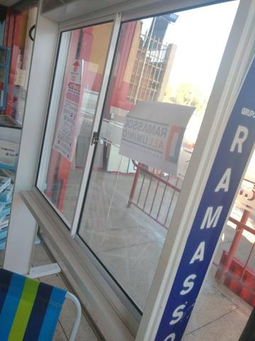Janela de Correr de Alumínio 1,00x1,00m - Ideal para qualquer ambiente! - Foto 6