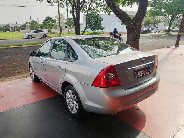 Ford Focus Guia Sedan 2.0 2009 - Foto 10