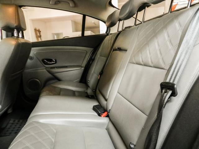 RENAULT FLUENCE PREVILEGE 2.0 AUT - Foto 13