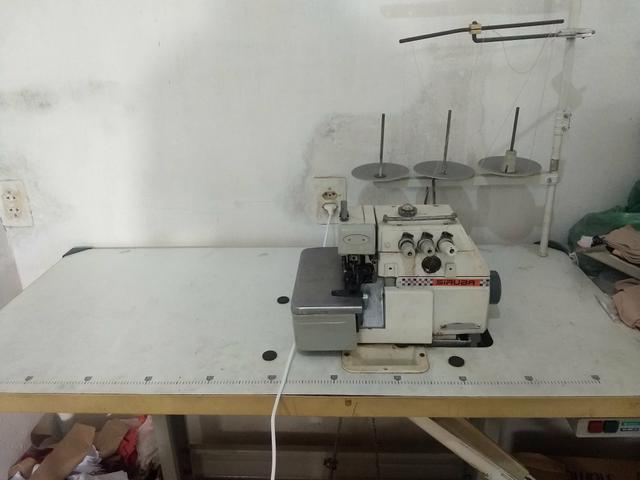 Máquina Overlock - Siruba 1.100,00 R$
