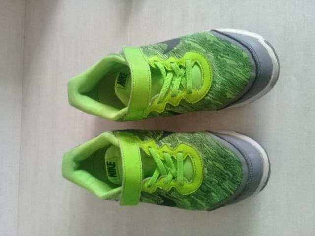 tenis nike menino 33