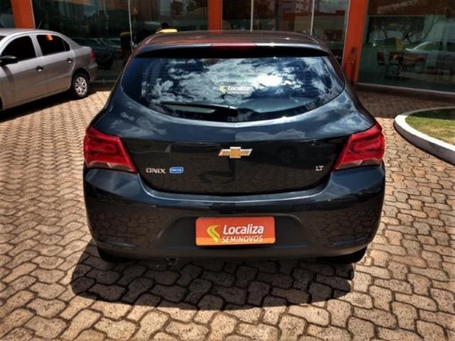 CHEVROLET ONIX 2018/2018 1.0 MPFI LT 8V FLEX 4P MANUAL - Foto 2