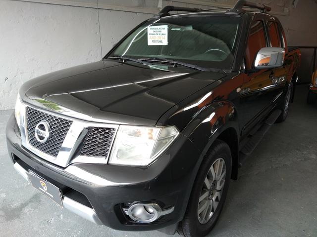 Nissan Frontier SL 2014 Top de linha automático 4x4