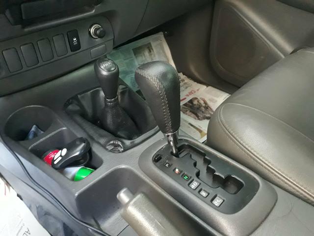Hilux completa 4x4 diesel com controle de estabilidade , ipva 2020 já pago - Foto 6