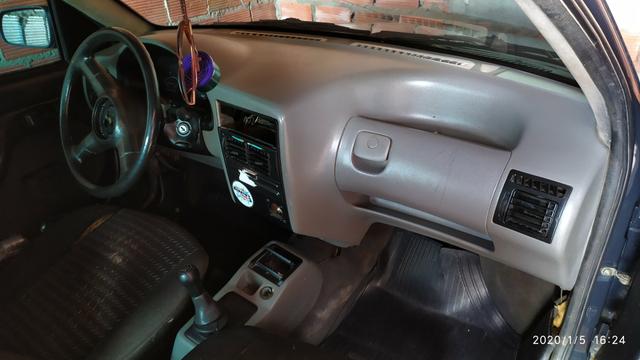 Gol 2000 2001