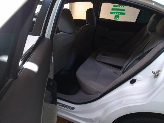 Honda Civic LXS 1.8 13/14 - Foto 10