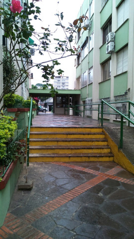 Apto 01 dormitorio s/ garagem- bairro teresopolis